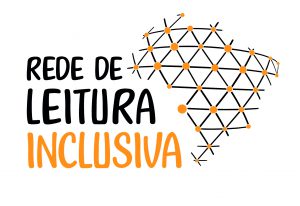 Do lado esquerdo da imagem está o texto: Rede de Leitura Inclusiva, escrita em preto e a palavra inclusiva em laranja. Do lado direito está o mapa do Brasil feito por linhas diagonais e horizontais que formam triângulos e tem seus pontos de ligação na cor laranja. Fim da descrição. 